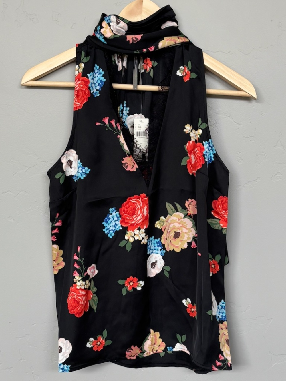 NWT $108 Anthropologie Floral Silky Lace Trim Top Button Choker Neck Scarf XS